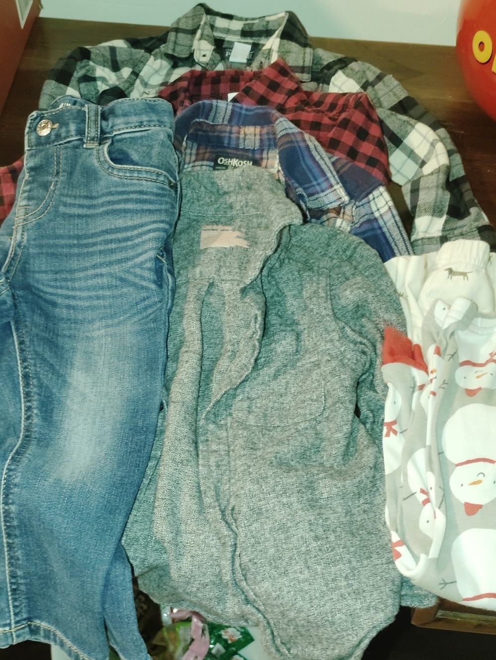OshKosh B'gosh Gray Knit Boys Shirts,Pajama Pants And Jeans - Cozy Layering Top
